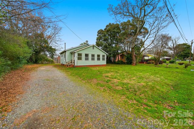 630 2nd Street SW, Conover, NC 28613