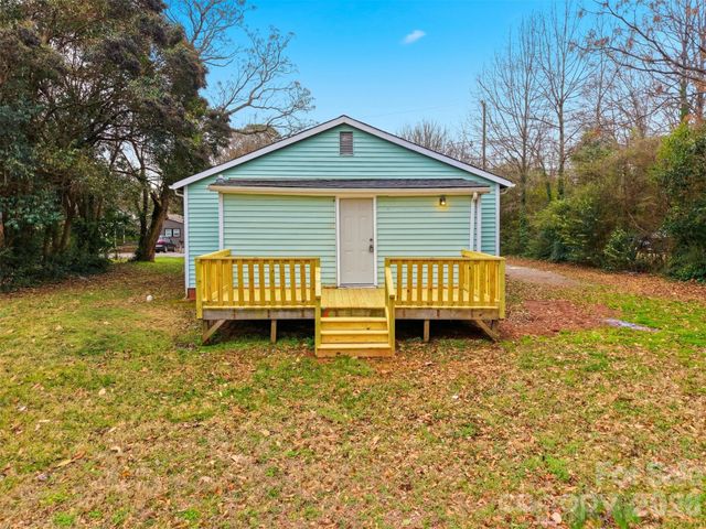630 2nd Street SW, Conover, NC 28613