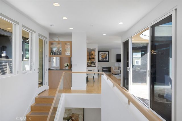 2303 Vista Drive, Manhattan Beach, CA 90266