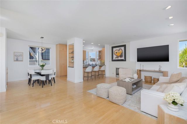2303 Vista Drive, Manhattan Beach, CA 90266