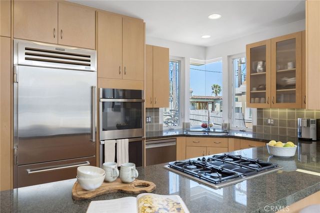 2303 Vista Drive, Manhattan Beach, CA 90266