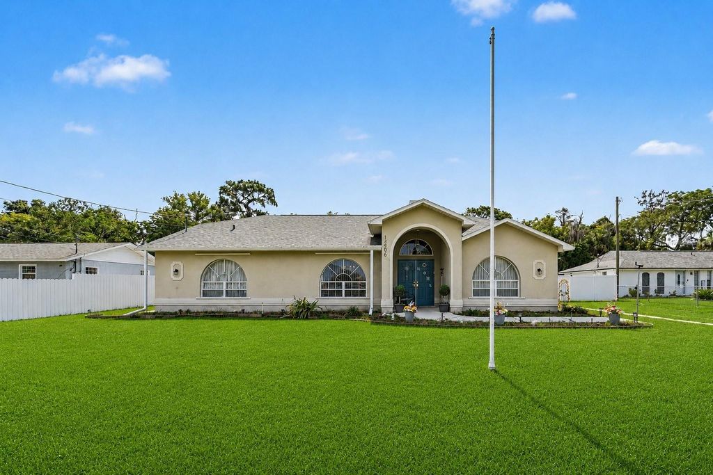 12606 LITEWOOD DR, Hudson, FL 34669