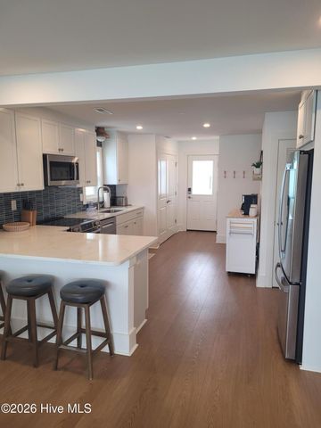 9 W Atlanta Street 3, Wrightsville Beach, NC 28480