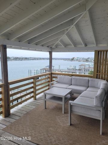 9 W Atlanta Street 3, Wrightsville Beach, NC 28480