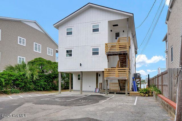 9 W Atlanta Street 3, Wrightsville Beach, NC 28480