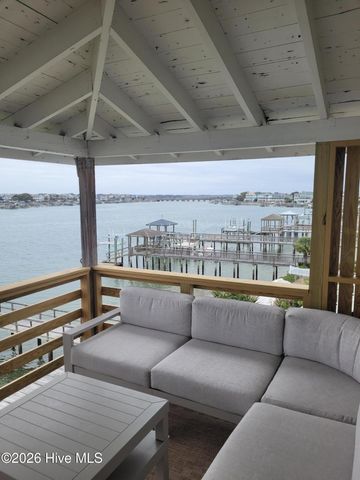 9 W Atlanta Street 3, Wrightsville Beach, NC 28480