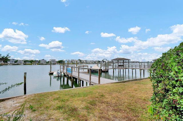 9 W Atlanta Street 3, Wrightsville Beach, NC 28480
