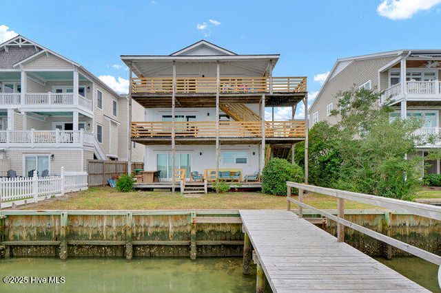 9 W Atlanta Street 3, Wrightsville Beach, NC 28480