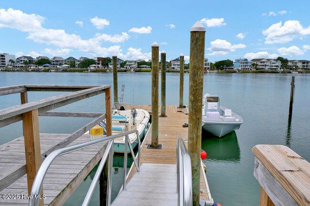 9 W Atlanta Street 3, Wrightsville Beach, NC 28480