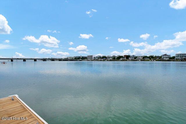 9 W Atlanta Street 3, Wrightsville Beach, NC 28480