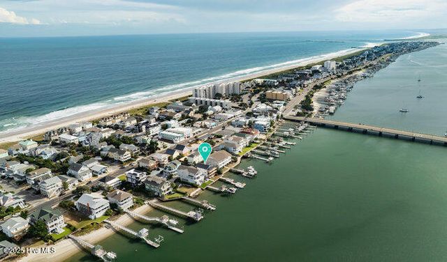 9 W Atlanta Street 3, Wrightsville Beach, NC 28480