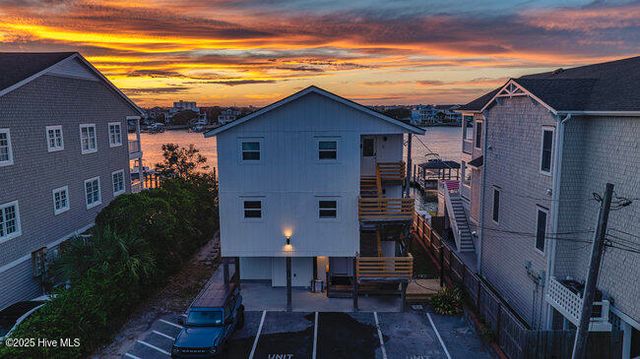 9 W Atlanta Street 3, Wrightsville Beach, NC 28480
