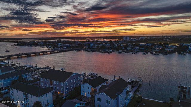 9 W Atlanta Street 3, Wrightsville Beach, NC 28480