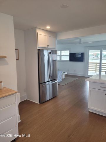 9 W Atlanta Street 3, Wrightsville Beach, NC 28480
