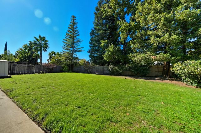 550 Armando Avenue, Redding, CA 96003