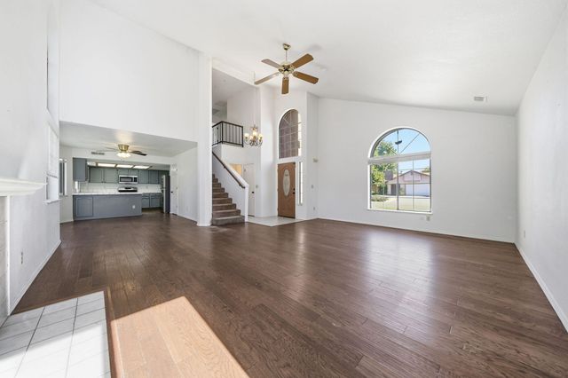 550 Armando Avenue, Redding, CA 96003