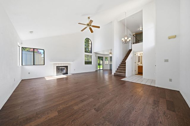 550 Armando Avenue, Redding, CA 96003