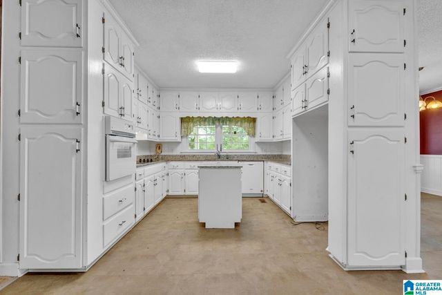 44 NUNNALLY LAKE ROAD, Ohatchee, AL 36271