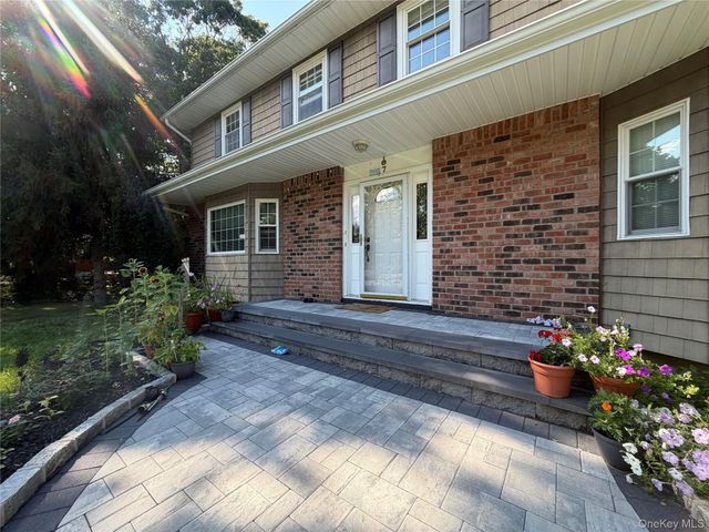 7 Estates Drive, Port Jefferson Station, NY 11776