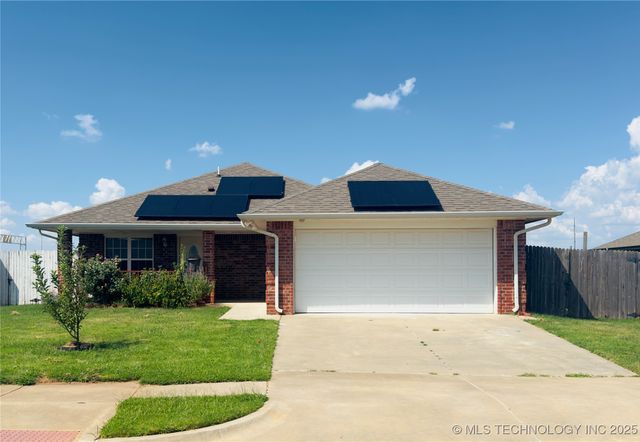 8917 SW 52 Street, Oklahoma City, OK 73179