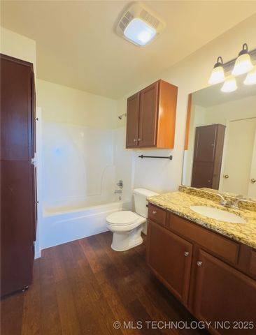 8917 SW 52 Street, Oklahoma City, OK 73179