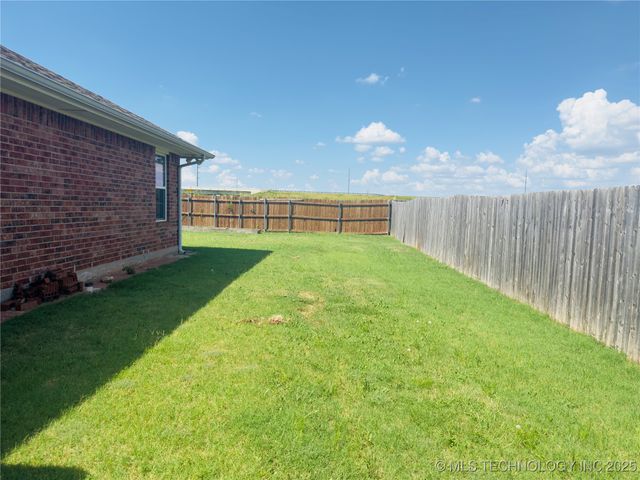 8917 SW 52 Street, Oklahoma City, OK 73179