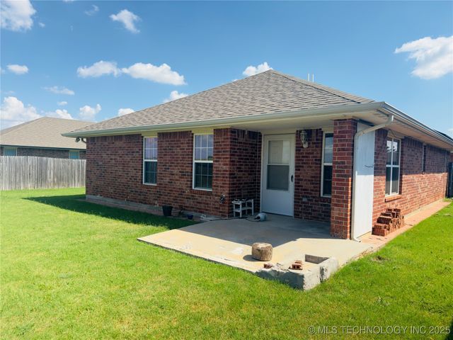 8917 SW 52 Street, Oklahoma City, OK 73179