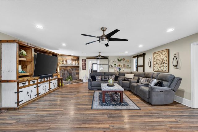 30439 Fm 1488 Road, Waller, TX 77484