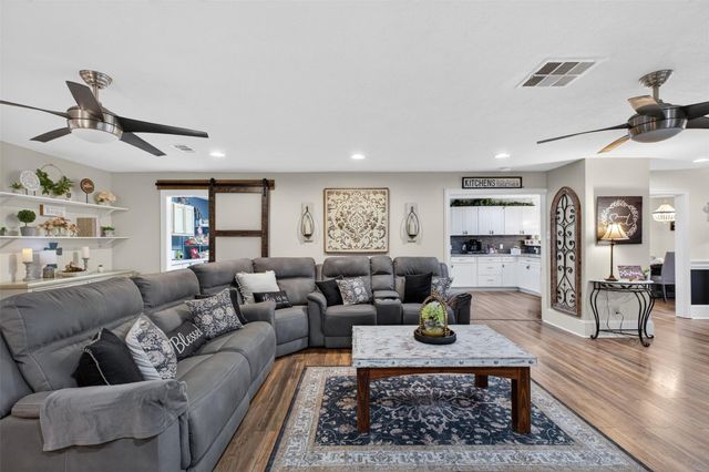 30439 Fm 1488 Road, Waller, TX 77484
