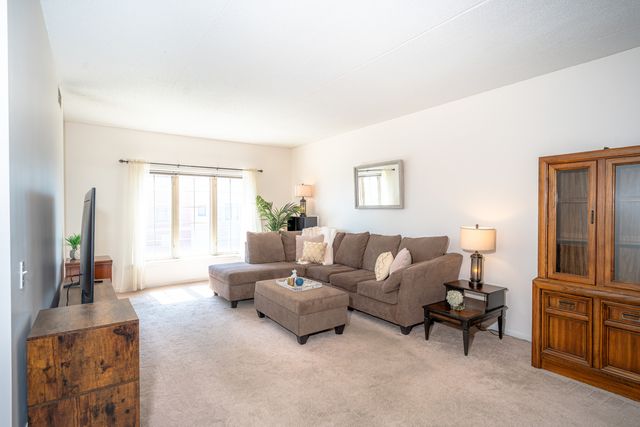 9670 Franklin Avenue 214, Franklin Park, IL 60131