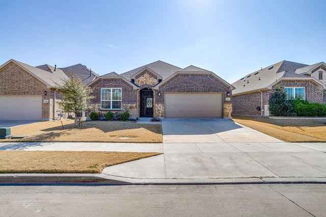 1045 Pinnacle Breeze Drive, Fort Worth, TX 76052