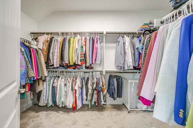 1045 Pinnacle Breeze Drive, Fort Worth, TX 76052