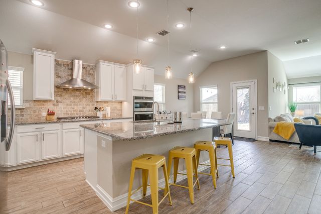 1045 Pinnacle Breeze Drive, Fort Worth, TX 76052