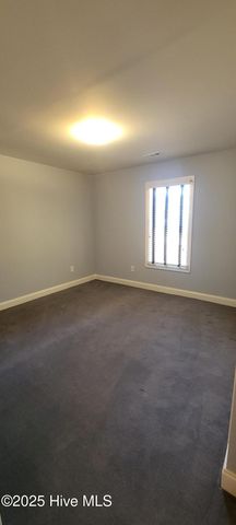 4919 W Rainbow Drive, Wilmington, NC 28403