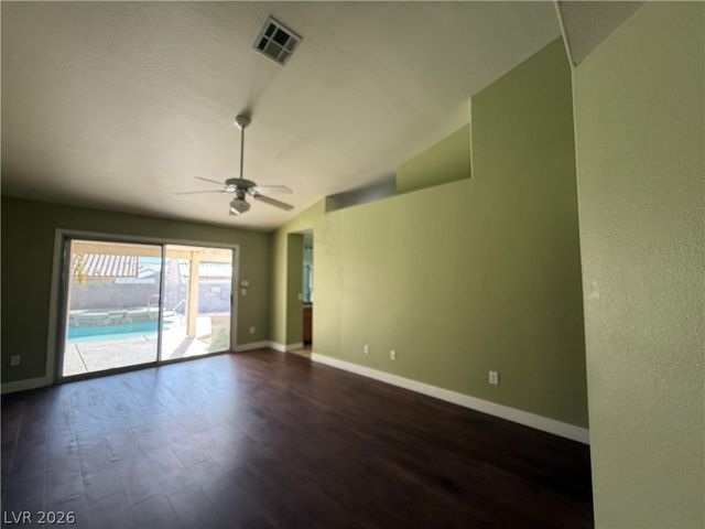 5433 Truckee Court, Las Vegas, NV 89122