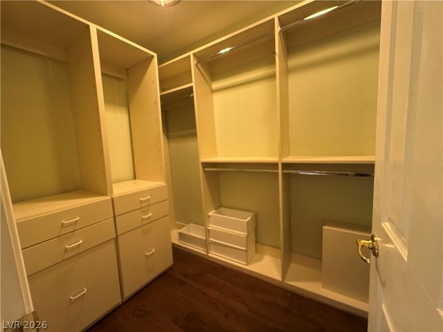 5433 Truckee Court, Las Vegas, NV 89122