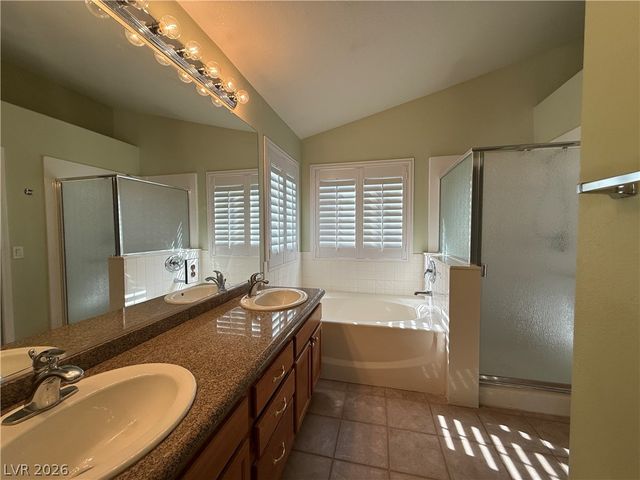 5433 Truckee Court, Las Vegas, NV 89122