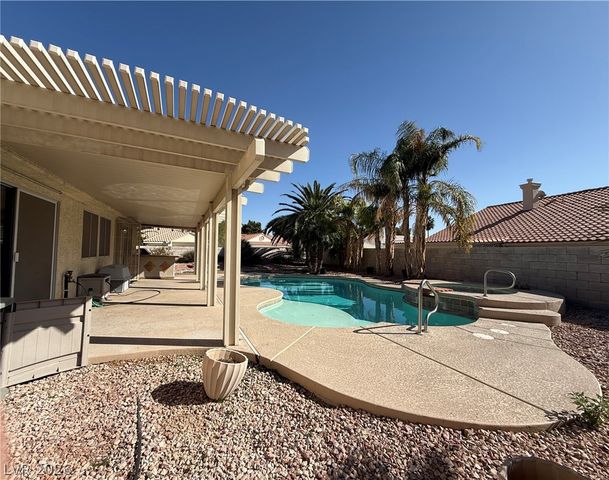 5433 Truckee Court, Las Vegas, NV 89122