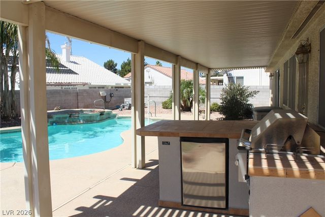 5433 Truckee Court, Las Vegas, NV 89122