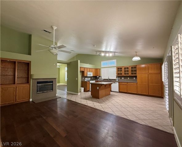 5433 Truckee Court, Las Vegas, NV 89122