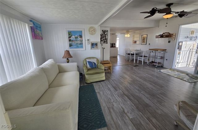 629 Vista DR, North Fort Myers, FL 33917