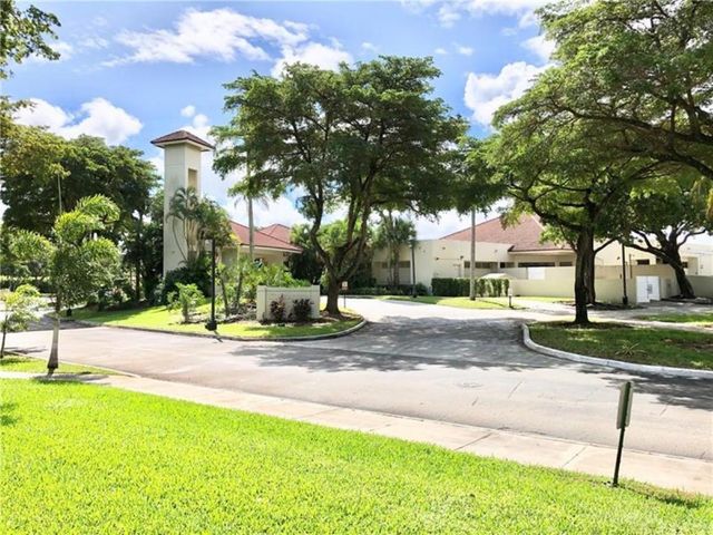 112 Lake Emerald Drive 104, Oakland Park, FL 33309