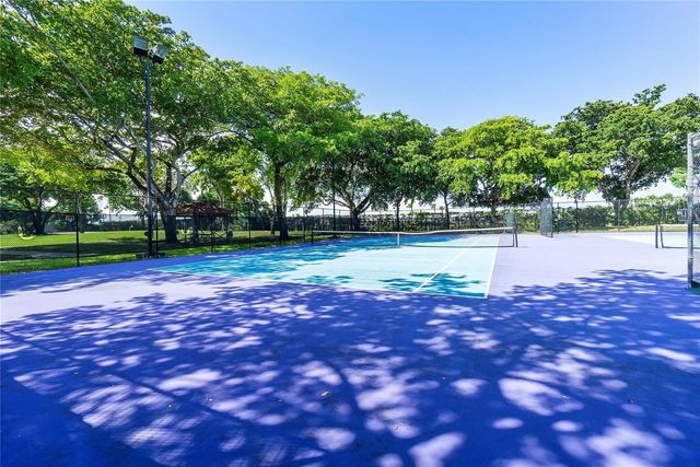 112 Lake Emerald Drive 104, Oakland Park, FL 33309