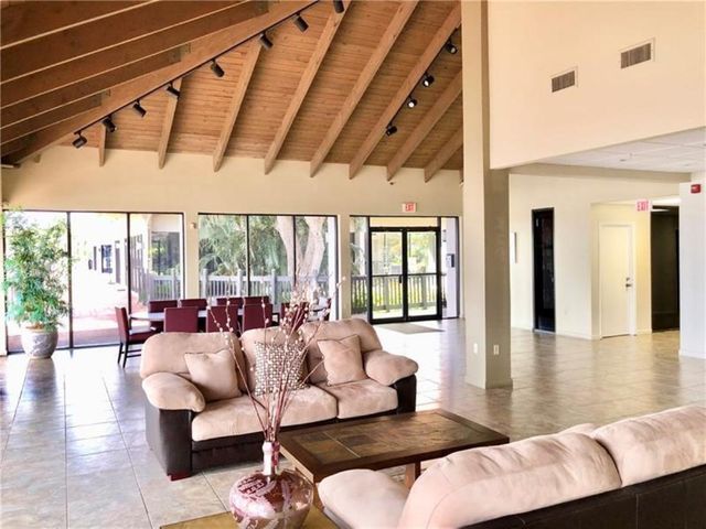 112 Lake Emerald Drive 104, Oakland Park, FL 33309