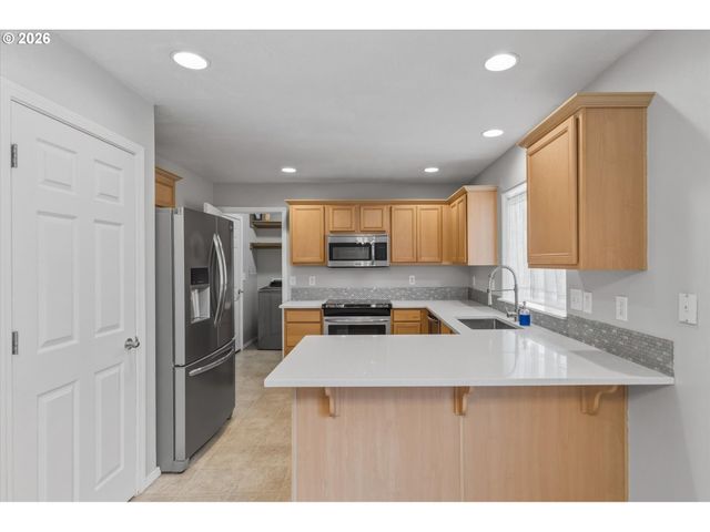 16501 Ne 12TH Ct, Ridgefield, WA 98642