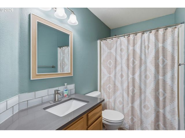 16501 Ne 12TH Ct, Ridgefield, WA 98642