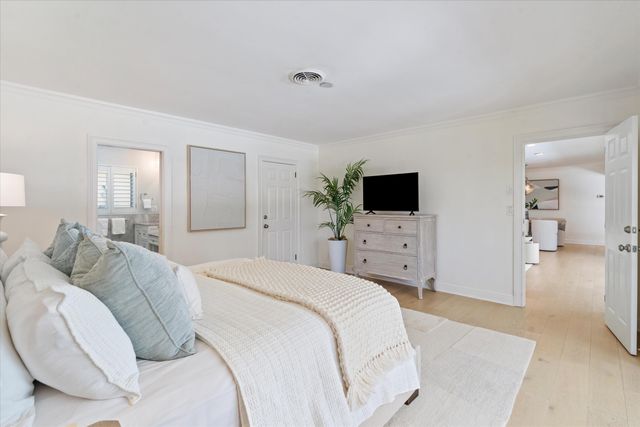 2889 NE 26th Street, Fort Lauderdale, FL 33305