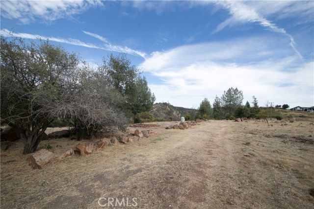 21541 Yankee Valley Road, Hidden Valley Lake, CA 95467