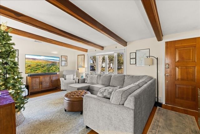 196 Coolidge St, Swansea, MA 02777