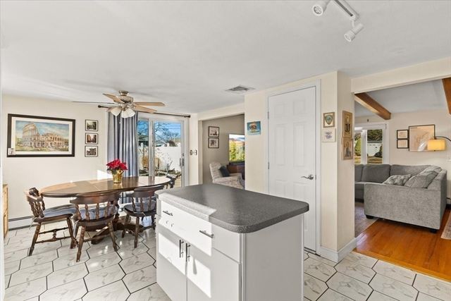 196 Coolidge St, Swansea, MA 02777